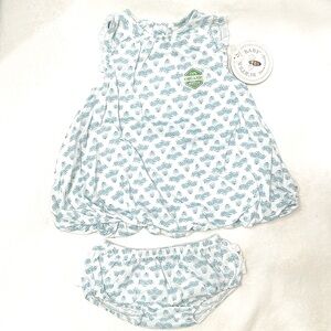 NWT Burt’s Bees 100% Organic White, blue Bubble Romper with ruffles bottoms